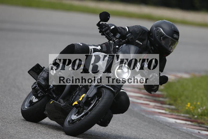 /Archiv-2024/29 12.06.2024 MOTO.CH Track Day ADR/Gruppe gelb/5